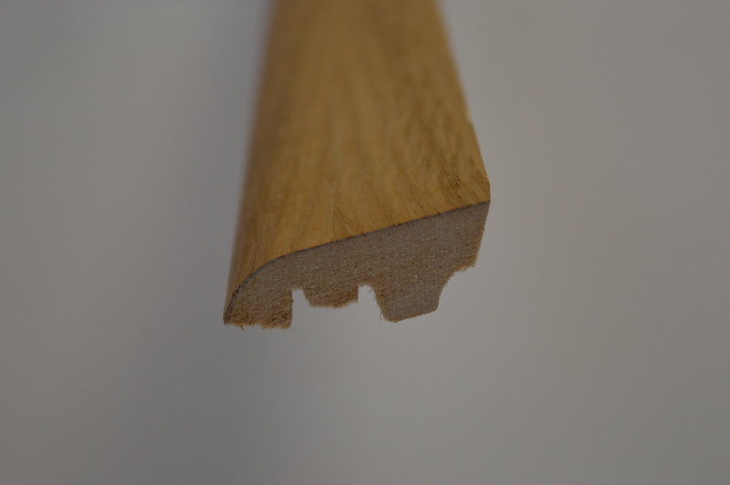 Lišta podlahová KP 40 - Dubová  dýha na MDF  bez povr. úpravy - 2,4 m