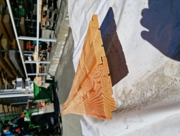 Modřínová fasáda 25x140 mm falcovaný profil ''RW 102'' C